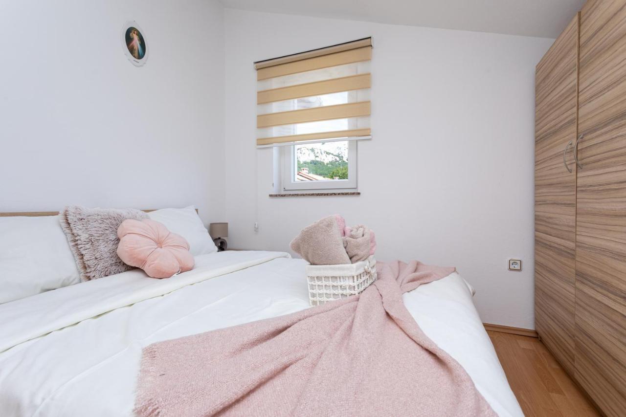Apartments La Natalli Baška Εξωτερικό φωτογραφία
