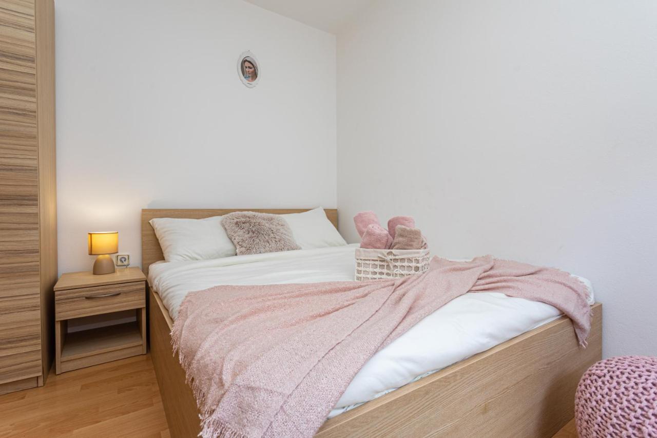 Apartments La Natalli Baška Εξωτερικό φωτογραφία