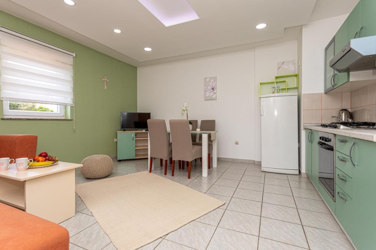 Apartments La Natalli Baška Εξωτερικό φωτογραφία
