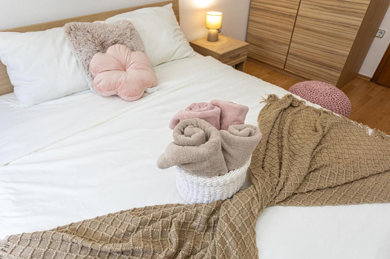 Apartments La Natalli Baška Εξωτερικό φωτογραφία