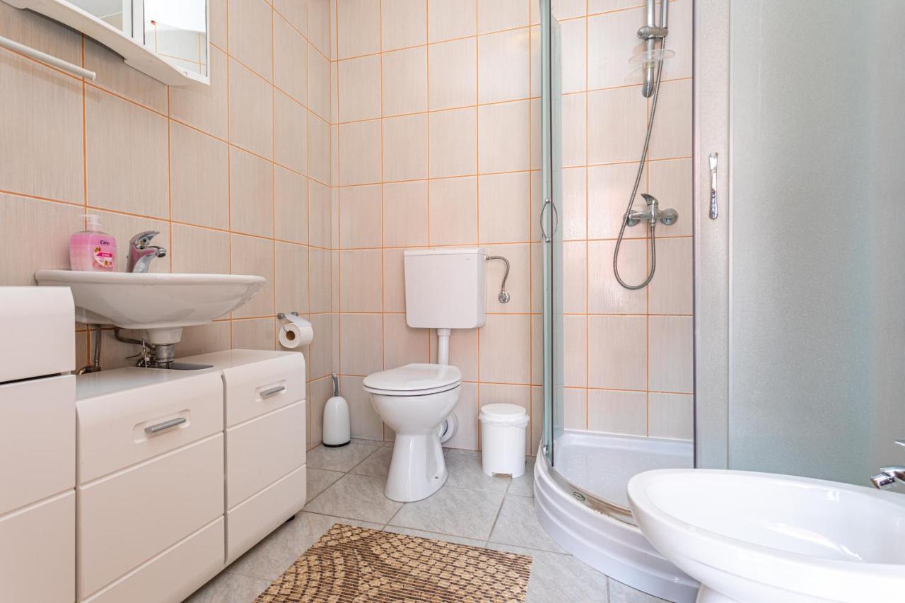 Apartments La Natalli Baška Εξωτερικό φωτογραφία