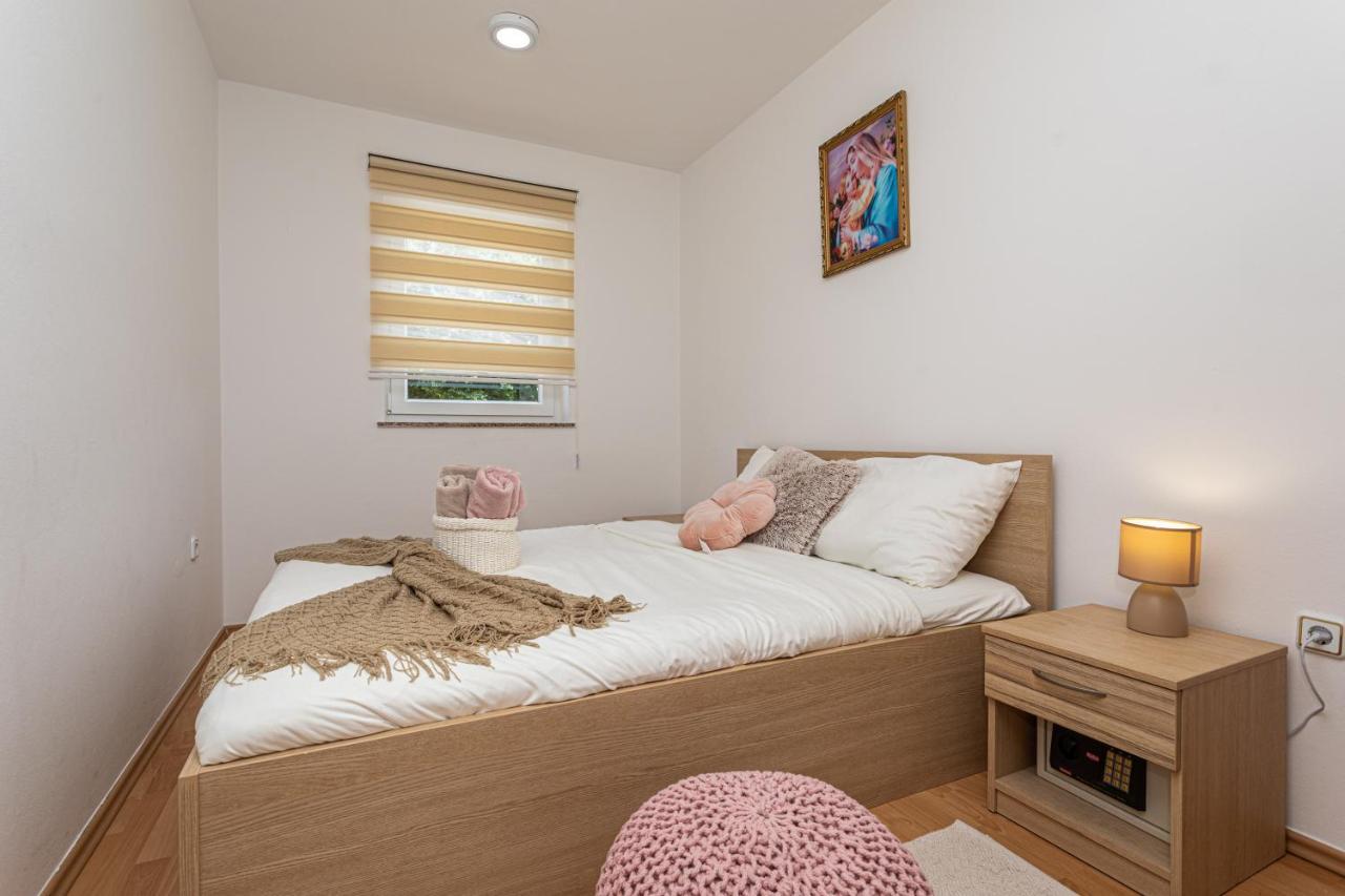 Apartments La Natalli Baška Εξωτερικό φωτογραφία