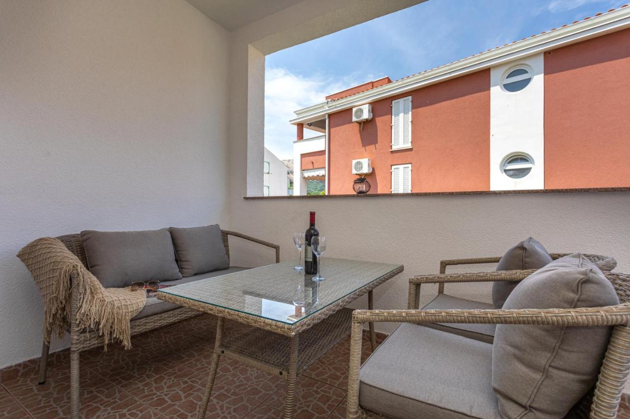 Apartments La Natalli Baška Εξωτερικό φωτογραφία