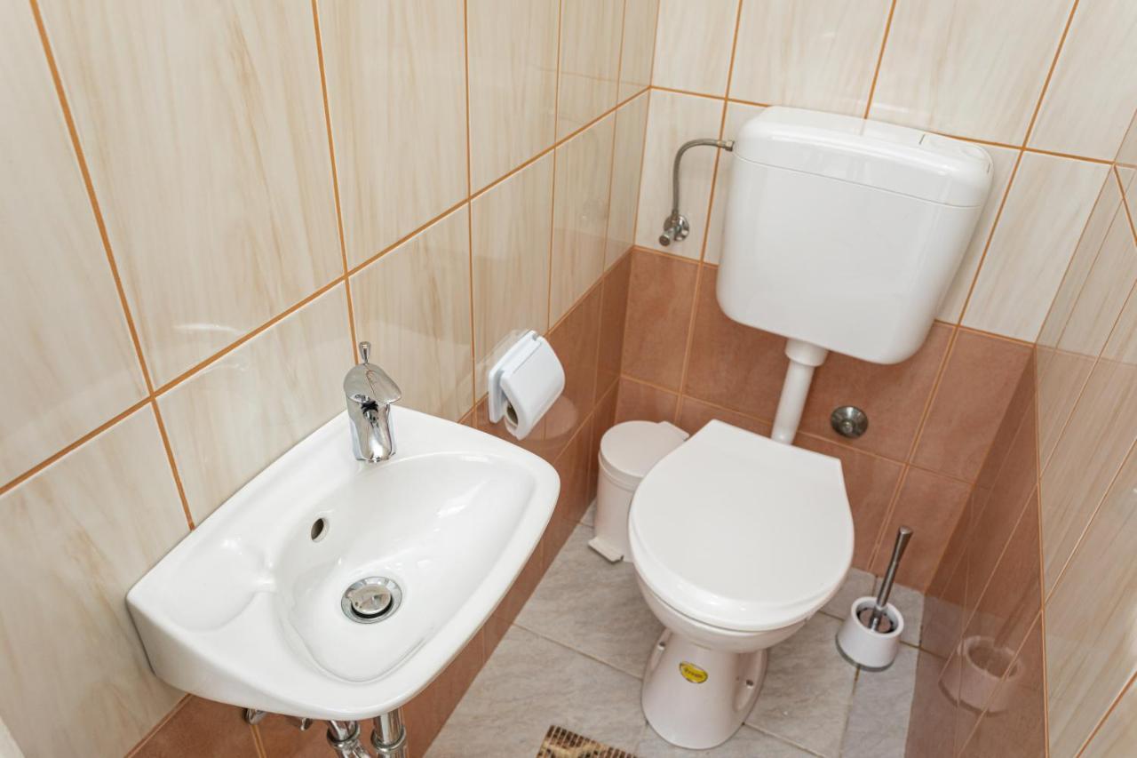 Apartments La Natalli Baška Εξωτερικό φωτογραφία