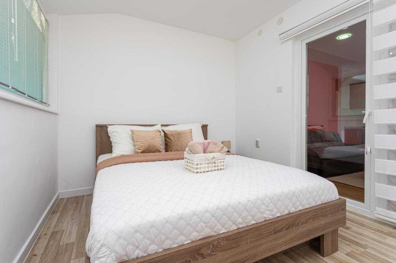 Apartments La Natalli Baška Εξωτερικό φωτογραφία