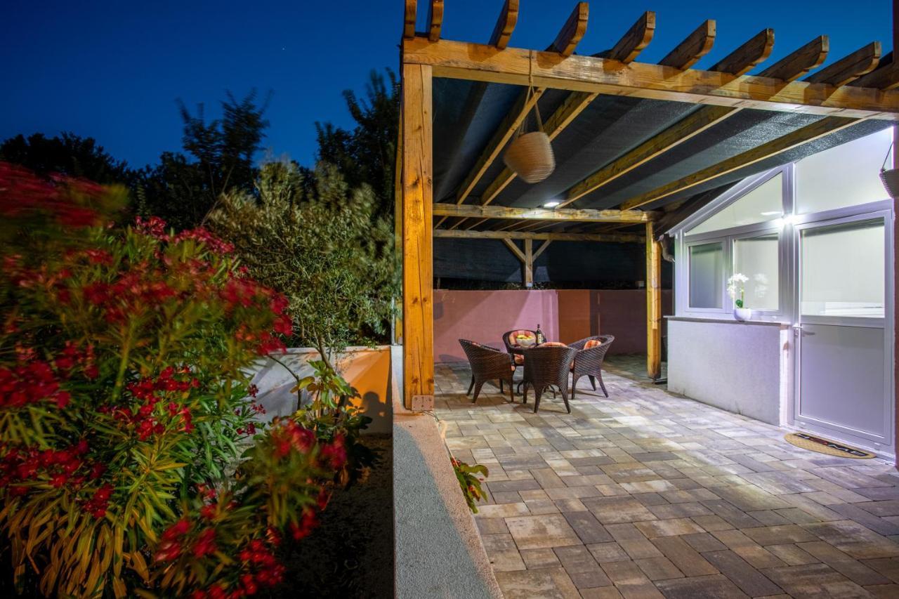 Apartments La Natalli Baška Εξωτερικό φωτογραφία